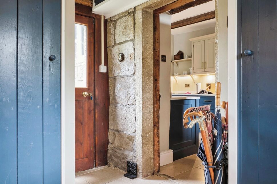 3 bedroom End Terrace House for sale, Boulderclough, Sowerby Bridge