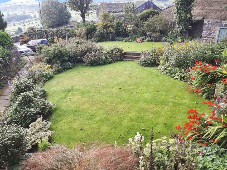 3 bedroom End Terrace House for sale, Boulderclough, Sowerby Bridge
