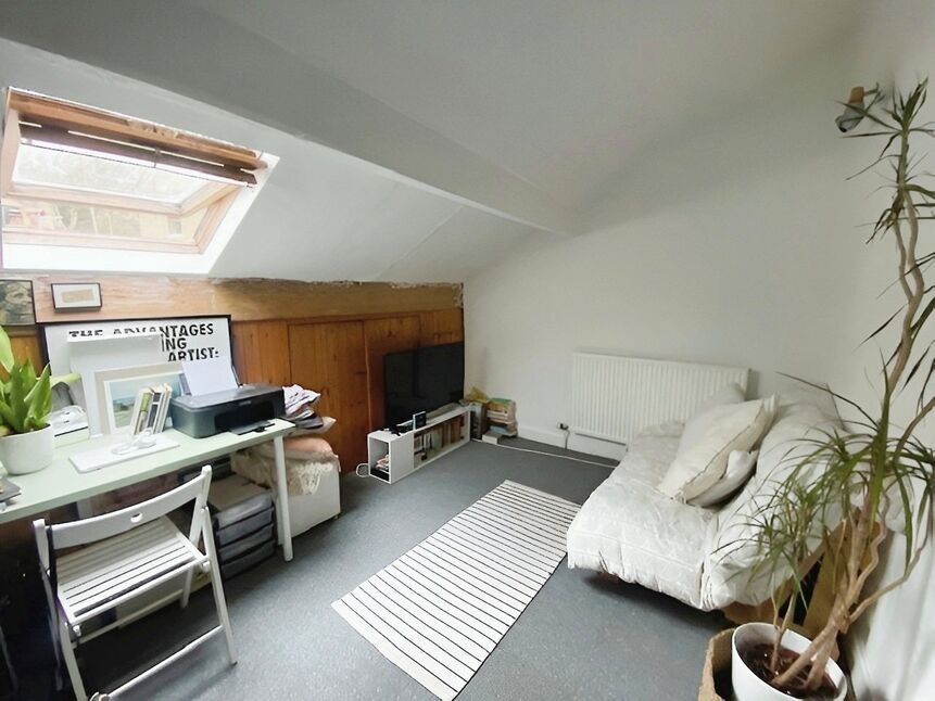 2 bedroom Mid Terrace House for sale, Sackville Street, Hebden Bridge