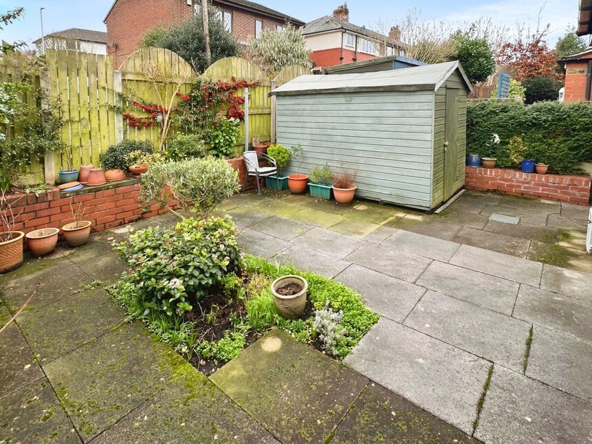 3 bedroom Mid Terrace House for sale, Caldene Avenue, Mytholmroyd, HX7