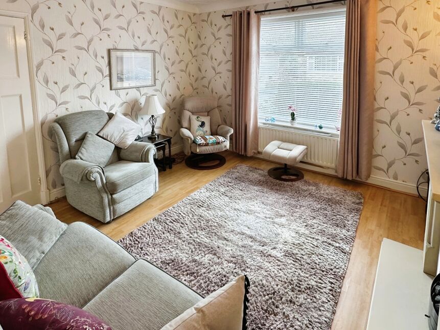 3 bedroom Mid Terrace House for sale, Caldene Avenue, Mytholmroyd, HX7
