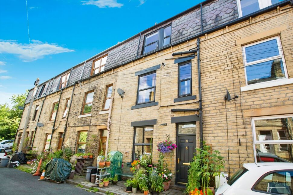 Main image of 2 bedroom Mid Terrace House for sale, Broughton Street, Hebden Bridge, HX7