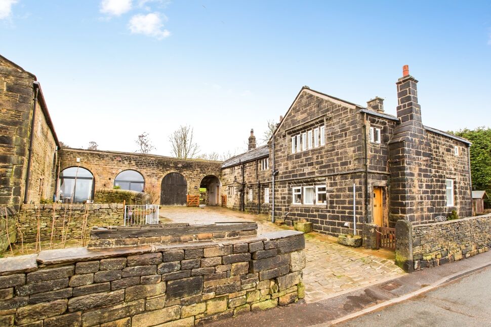 Main image of 3 bedroom Mid Terrace House for sale, Towngate, Midgley, Halifax, HX2