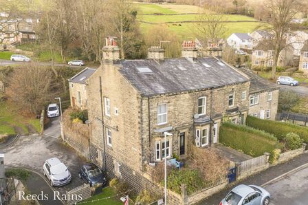 4 bedroom End Terrace House for sale