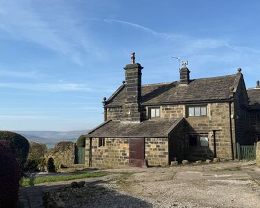 Cross Stone, 3 bedroom Detached House for sale, £525,000