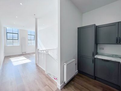 2 bedroom End Terrace House for sale