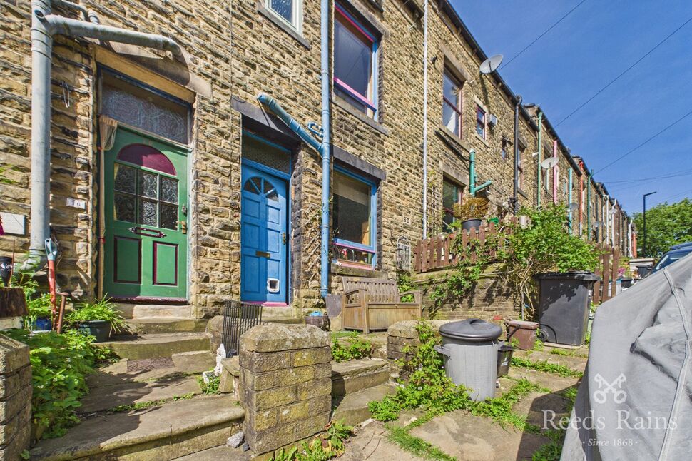 Main image of 3 bedroom Mid Terrace House for sale, Windsor Road, Hebden Bridge, HX7