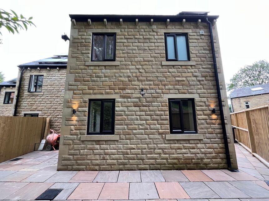 Main image of 5 bedroom Semi Detached House to rent, Halifax Road, Todmorden, West Yorkshire, OL14