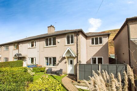 4 bedroom End Terrace House for sale