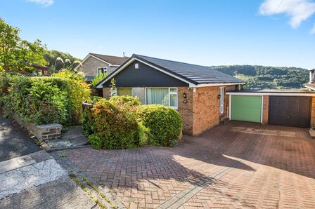 3 bedroom Link Detached Bungalow for sale