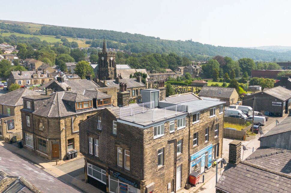 Main image of 2 bedroom End Terrace Flat for sale, George Street, Hebden Bridge, HX7
