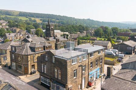 2 bedroom End Terrace Flat for sale