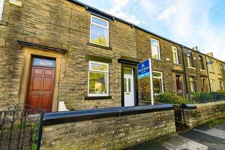 2 bedroom Mid Terrace House for sale