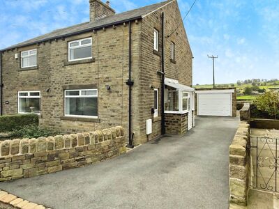 2 bedroom End Terrace House to rent