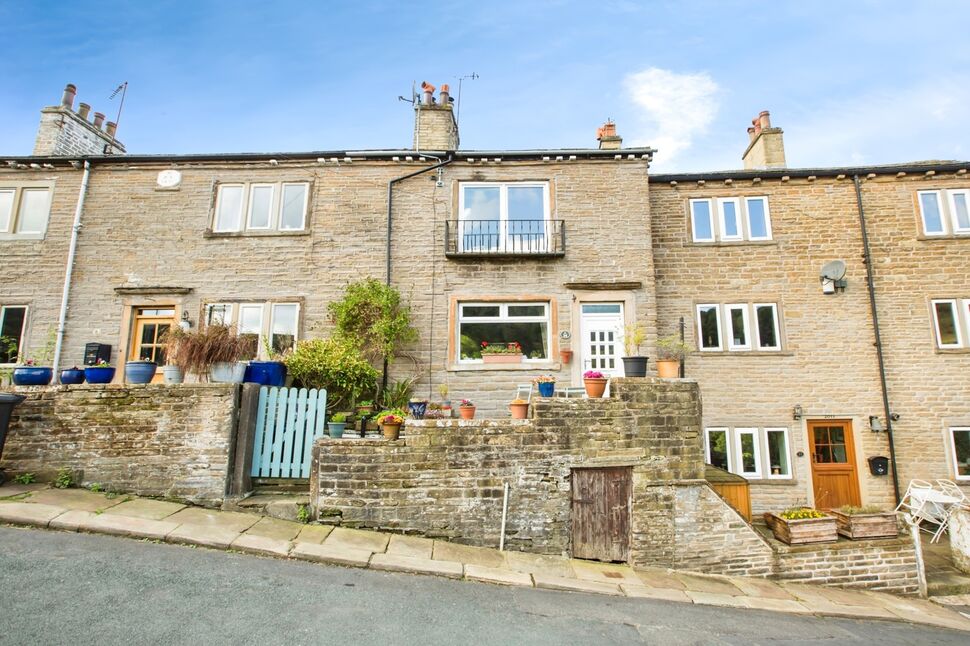 Main image of 2 bedroom Mid Terrace House for sale, Booth Hill, Halifax, HX2