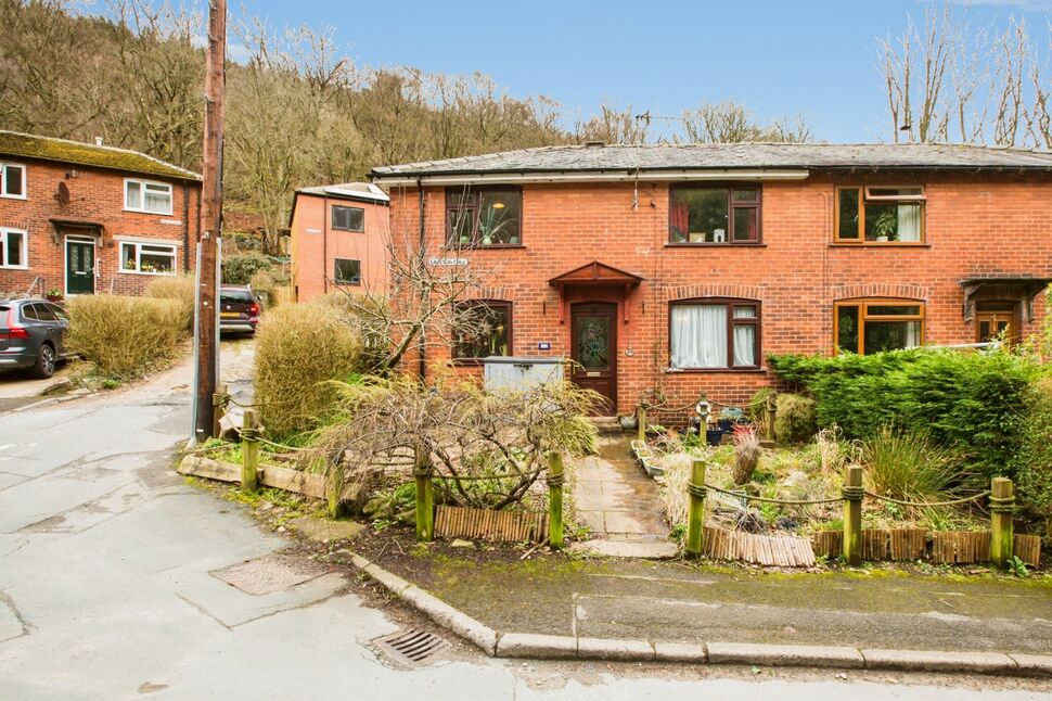 Main image of 3 bedroom Mid Terrace House for sale, Eaves Avenue, Hebden Bridge, Hebden Royd, HX7