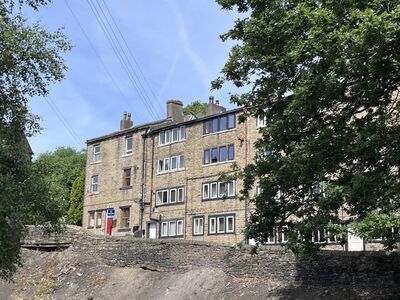 1 bedroom Mid Terrace House for sale