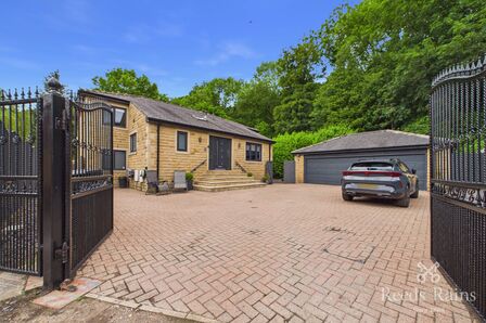 6 bedroom Detached House for sale