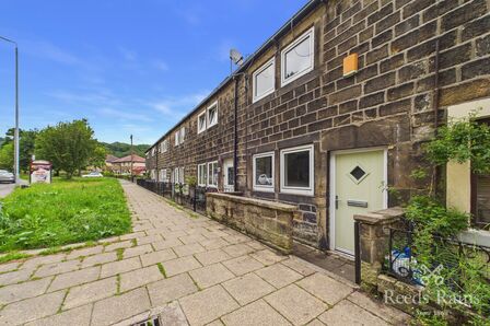 Burnley Road, 2 bedroom Mid Terrace House for sale, &pound;150,000