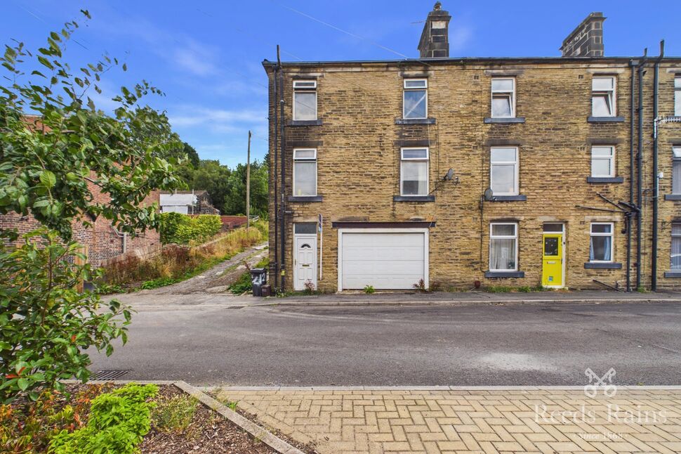 Main image of 1 bedroom End Terrace House for sale, Alma Street, Todmorden, OL14