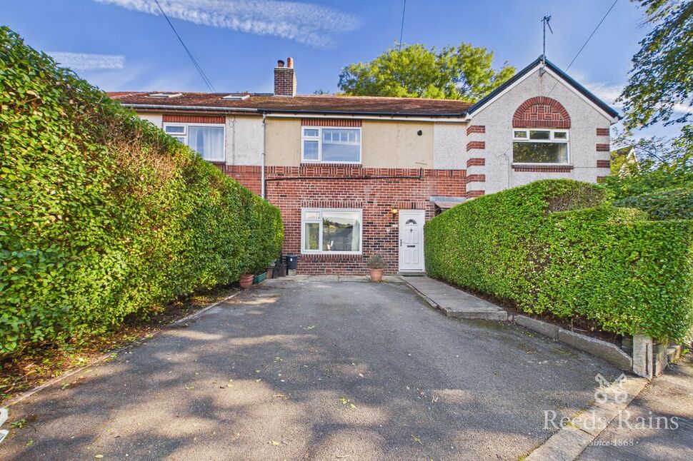Main image of 2 bedroom Mid Terrace House for sale, Oak Avenue, Todmorden, OL14