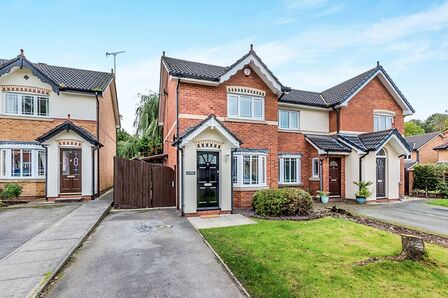 2 bedroom Semi Detached House to rent