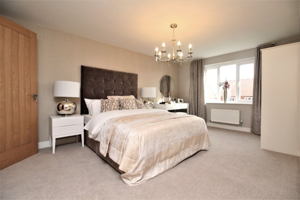 4 bedroom Semi Detached House for sale, Fieldfare Way, CW11 £374,000