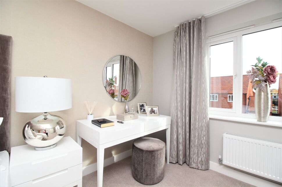 4 bedroom Semi Detached House for sale, Fieldfare Way, CW11 £374,000