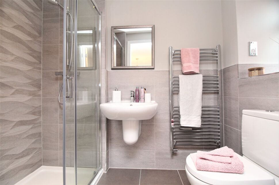 4 bedroom Semi Detached House for sale, Fieldfare Way, CW11 £374,000