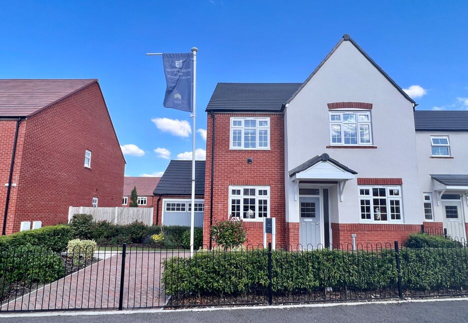 4 bedroom Detached House for sale, Merelake Way, Sandbach, CW11 £450,000
