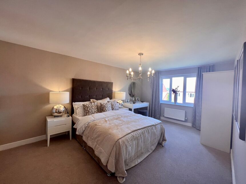 4 bedroom Detached House for sale, Merelake Way, Sandbach, CW11 £427,000