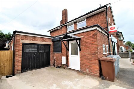 Warmingham Lane, 2 bedroom  Flat to rent, £975 pcm