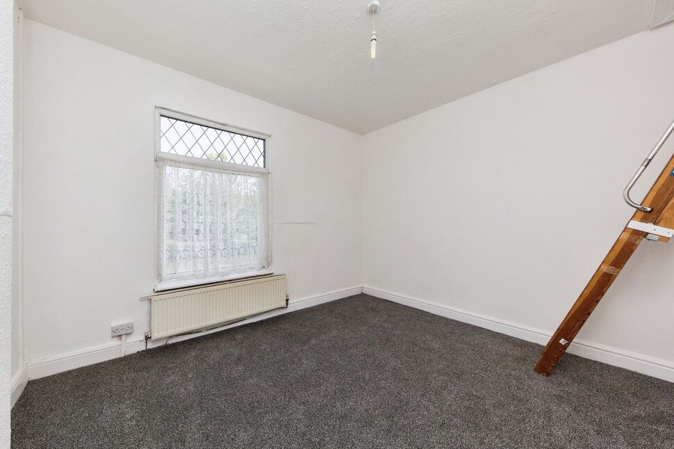 2 bedroom Mid Terrace House to rent, Booth Lane, Middlewich, CW10 £