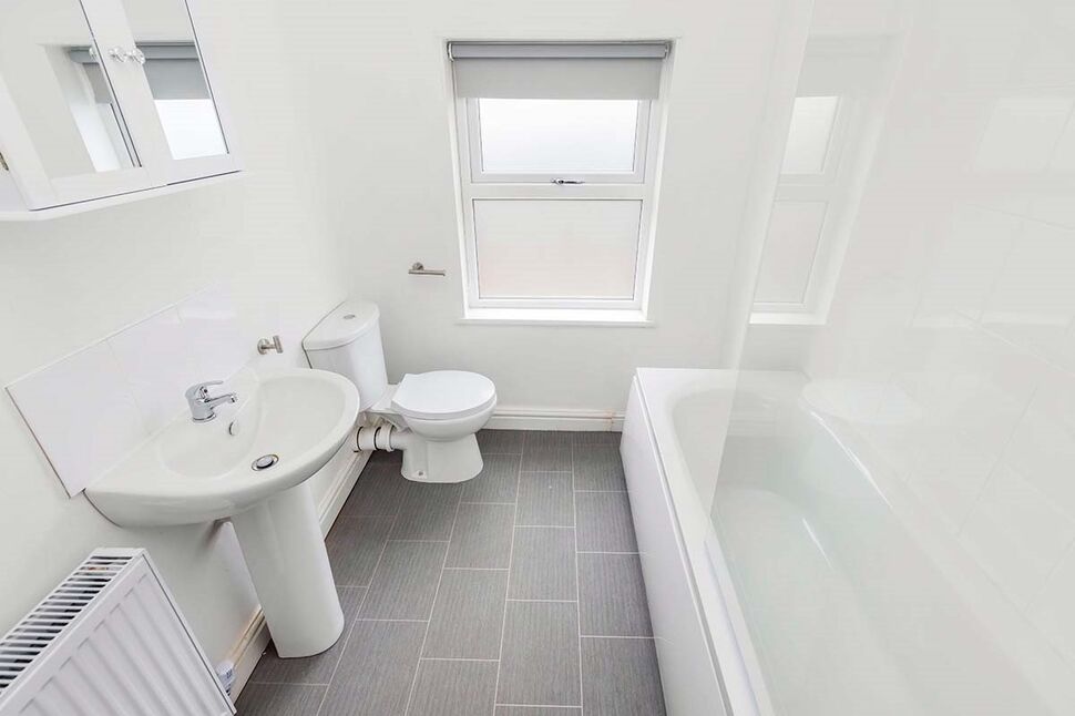 2 bedroom End Terrace House for sale, Booth Lane, Middlewich, CW10 £