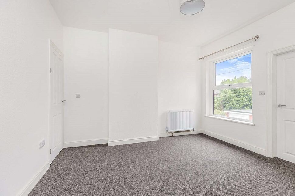 2 bedroom End Terrace House for sale, Booth Lane, Middlewich, CW10 £