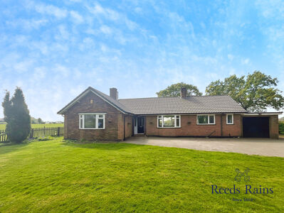 3 bedroom Detached Bungalow for sale