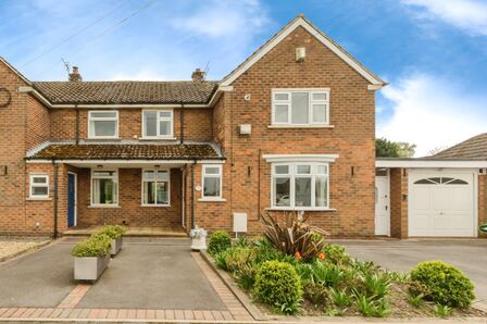4 bedroom Semi Detached House for sale