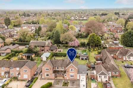 Sadlers Close, 4 bedroom Semi Detached House for sale, £450,000