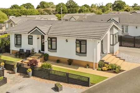 2 bedroom Detached House for sale