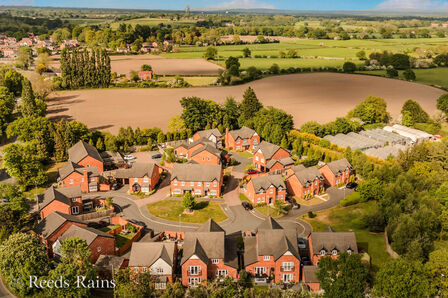 Thatch Close, 5 bedroom Detached House for sale, £600,000