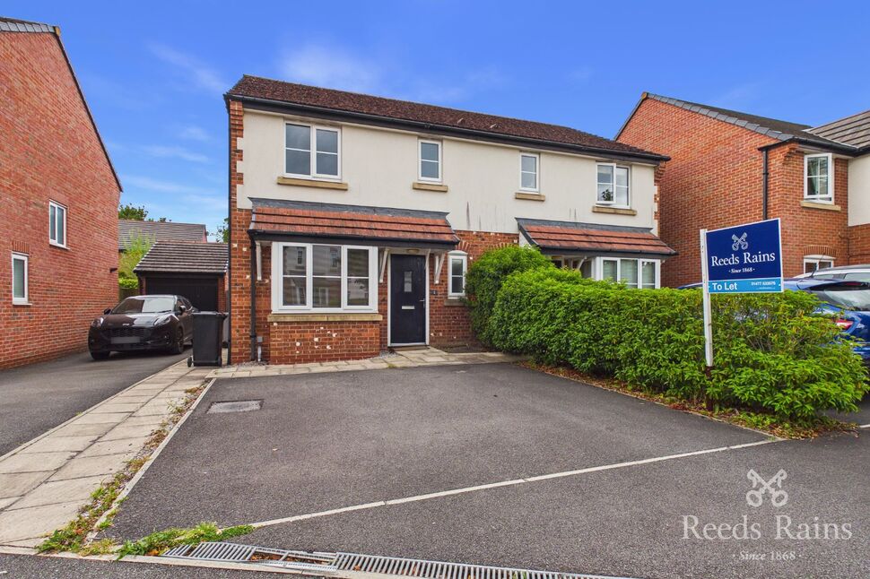 Main image of 3 bedroom Semi Detached House to rent, Dee Avenue, Holmes Chapel, Cheshire, CW4