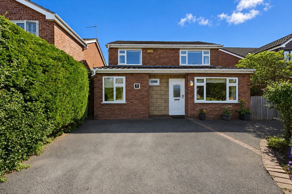 Main image of 4 bedroom Detached House for sale, Nairn Avenue, Holmes Chapel, Cheshire, CW4