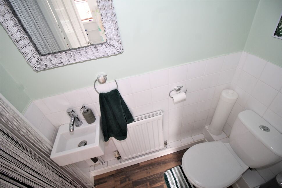 Cloakroom / WC