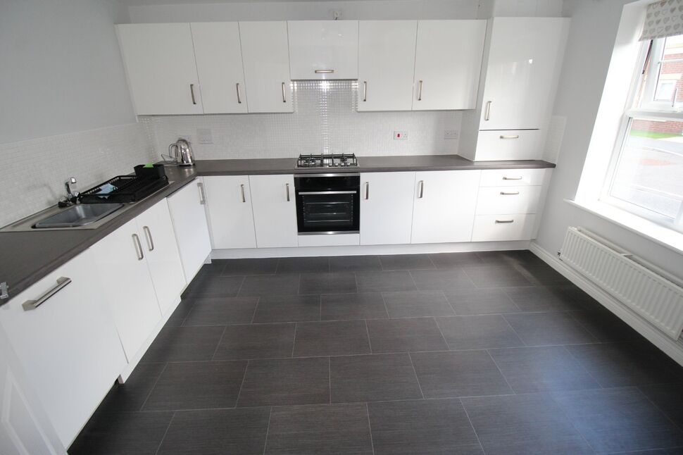 Kitchen / Breakfast Room