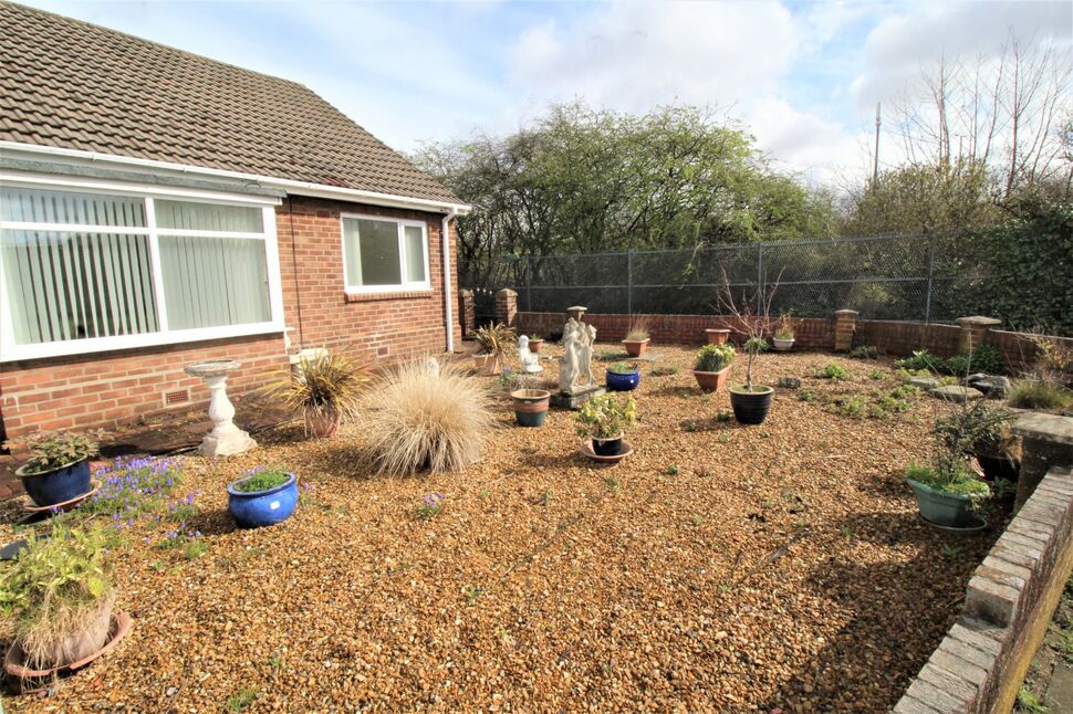 2 bedroom Semi Detached Bungalow for sale, Gullane Close, Bill Quay