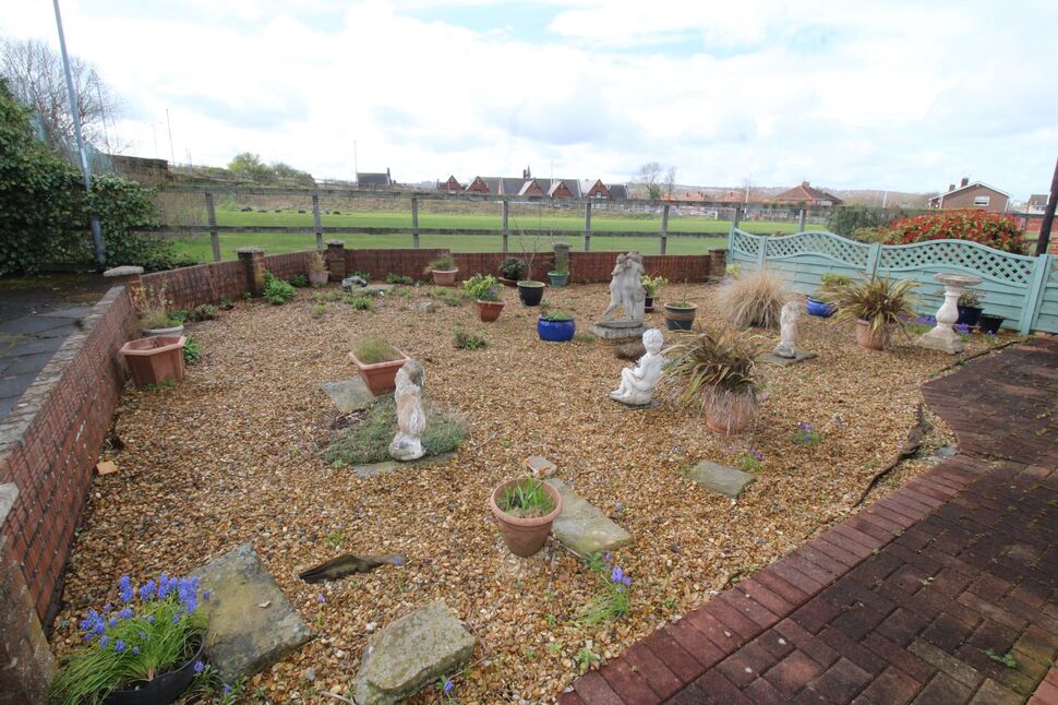 2 bedroom Semi Detached Bungalow for sale, Gullane Close, Bill Quay