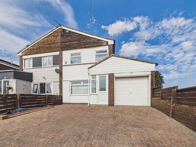 Highfield Road, 4 bedroom Semi Detached House for sale, &pound;190,000