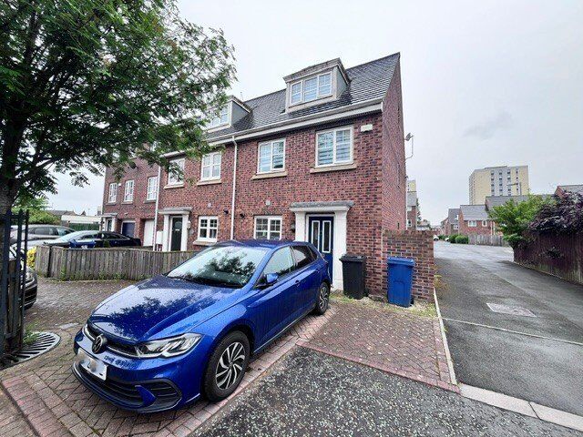 3 bedroom End Terrace House for sale