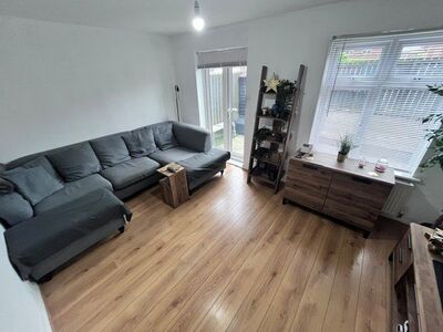 Palmer Walk, 3 bedroom End Terrace House for sale, &pound;165,000
