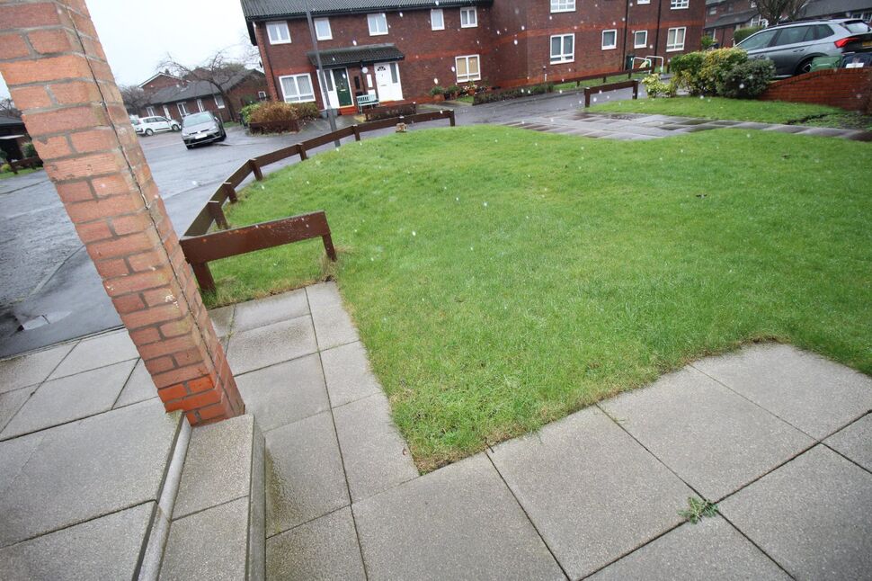 3 bedroom End Terrace House for sale, West Crescent, Wardley, NE10 £